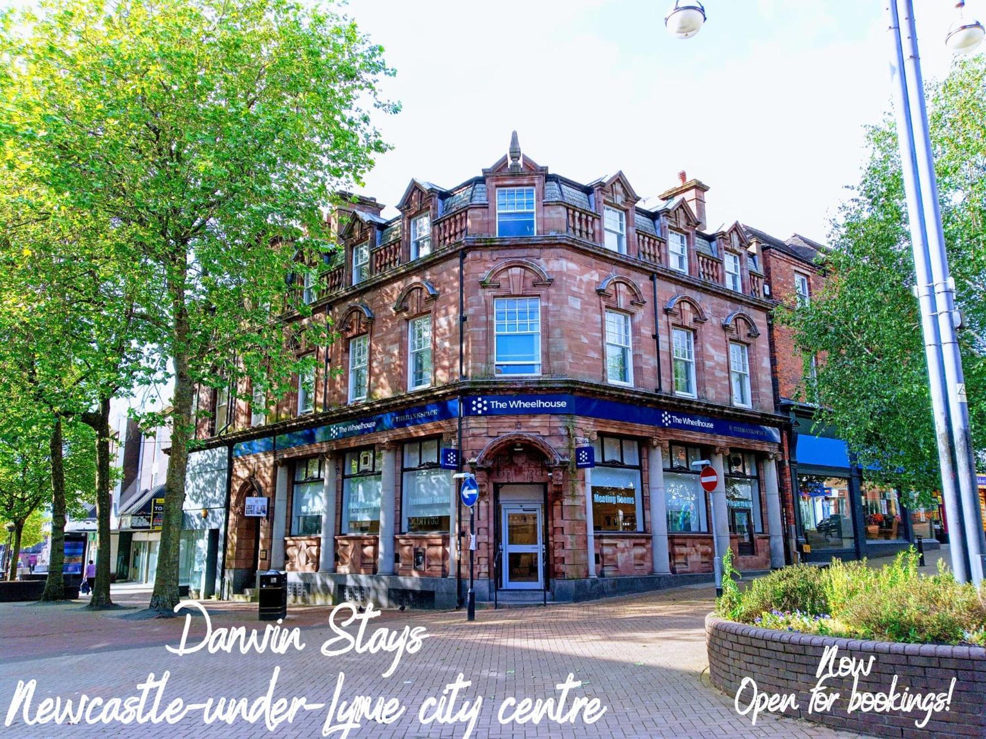 Darwin Stays - Service Accommodation In Newcastle Under Lyme City Centre Exteriör bild