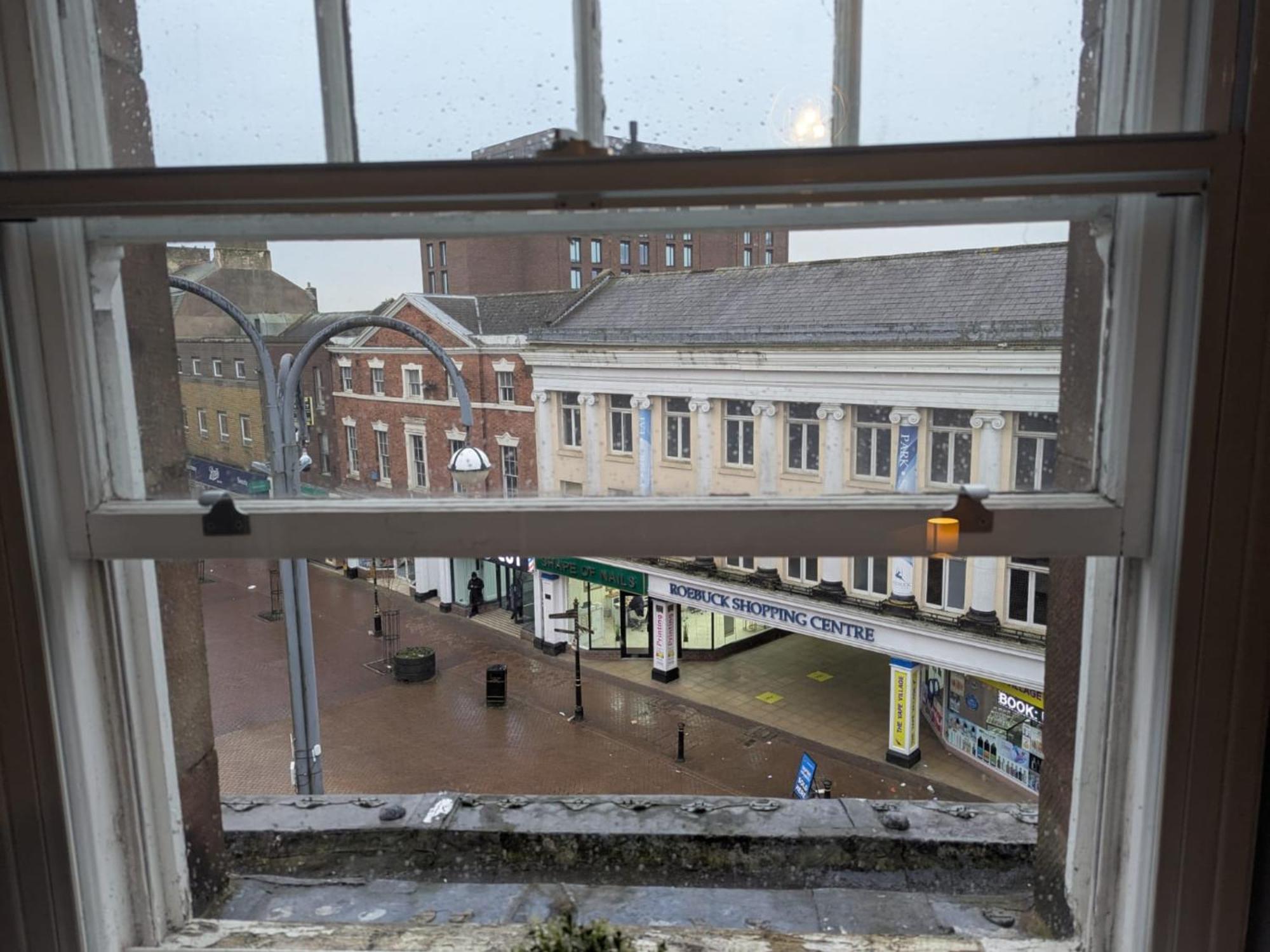 Darwin Stays - Service Accommodation In Newcastle Under Lyme City Centre Exteriör bild