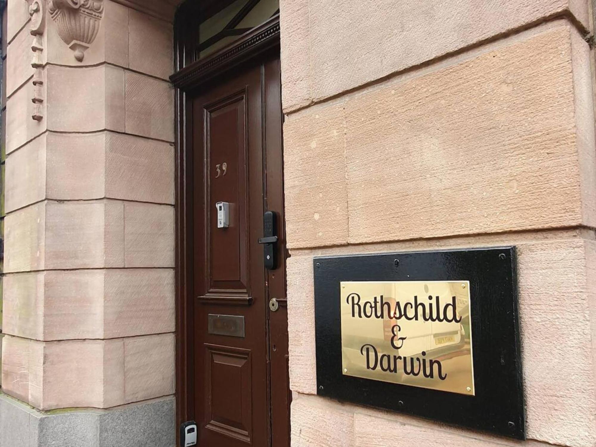 Darwin Stays - Service Accommodation In Newcastle Under Lyme City Centre Exteriör bild