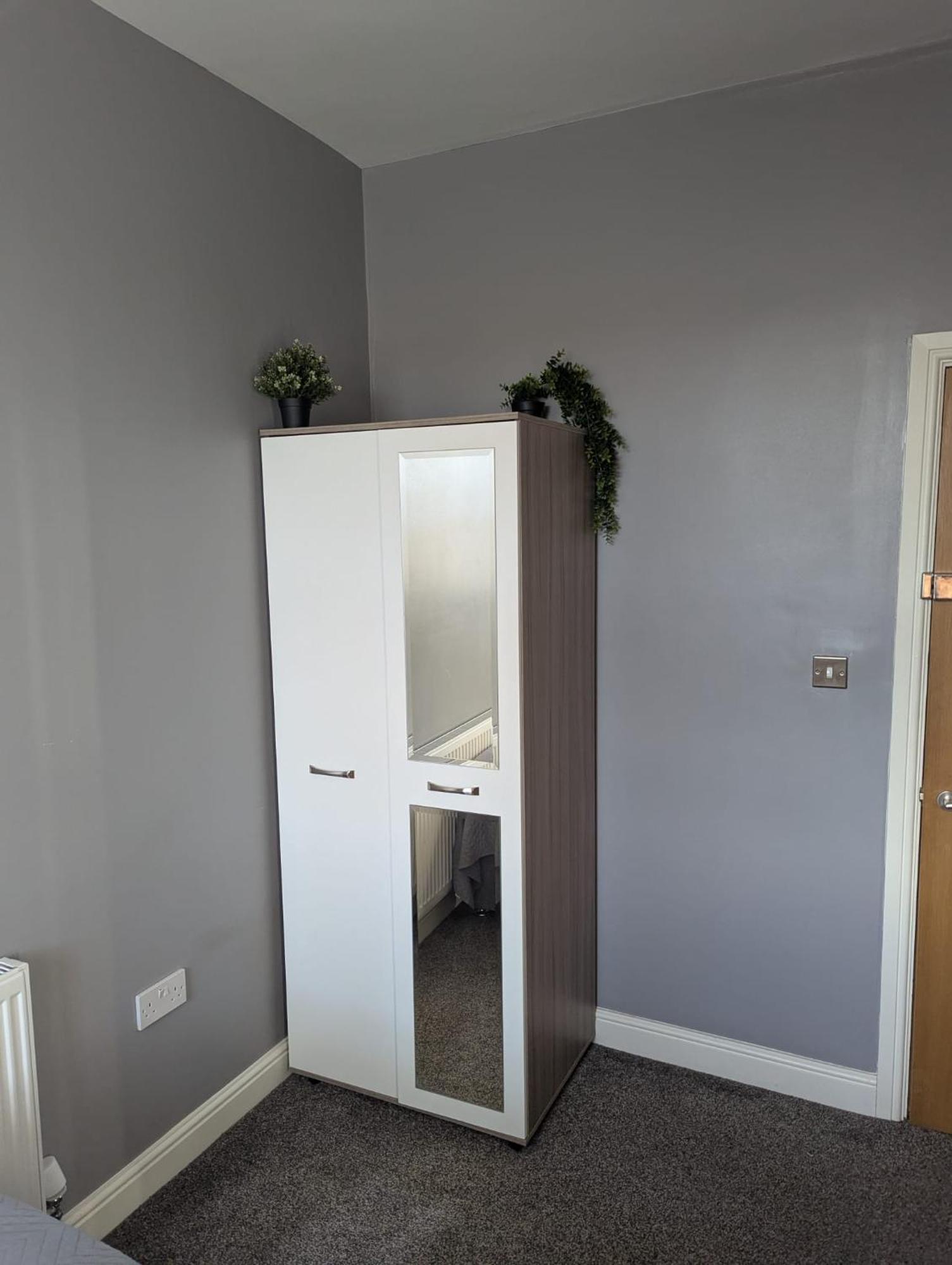 Darwin Stays - Service Accommodation In Newcastle Under Lyme City Centre Exteriör bild