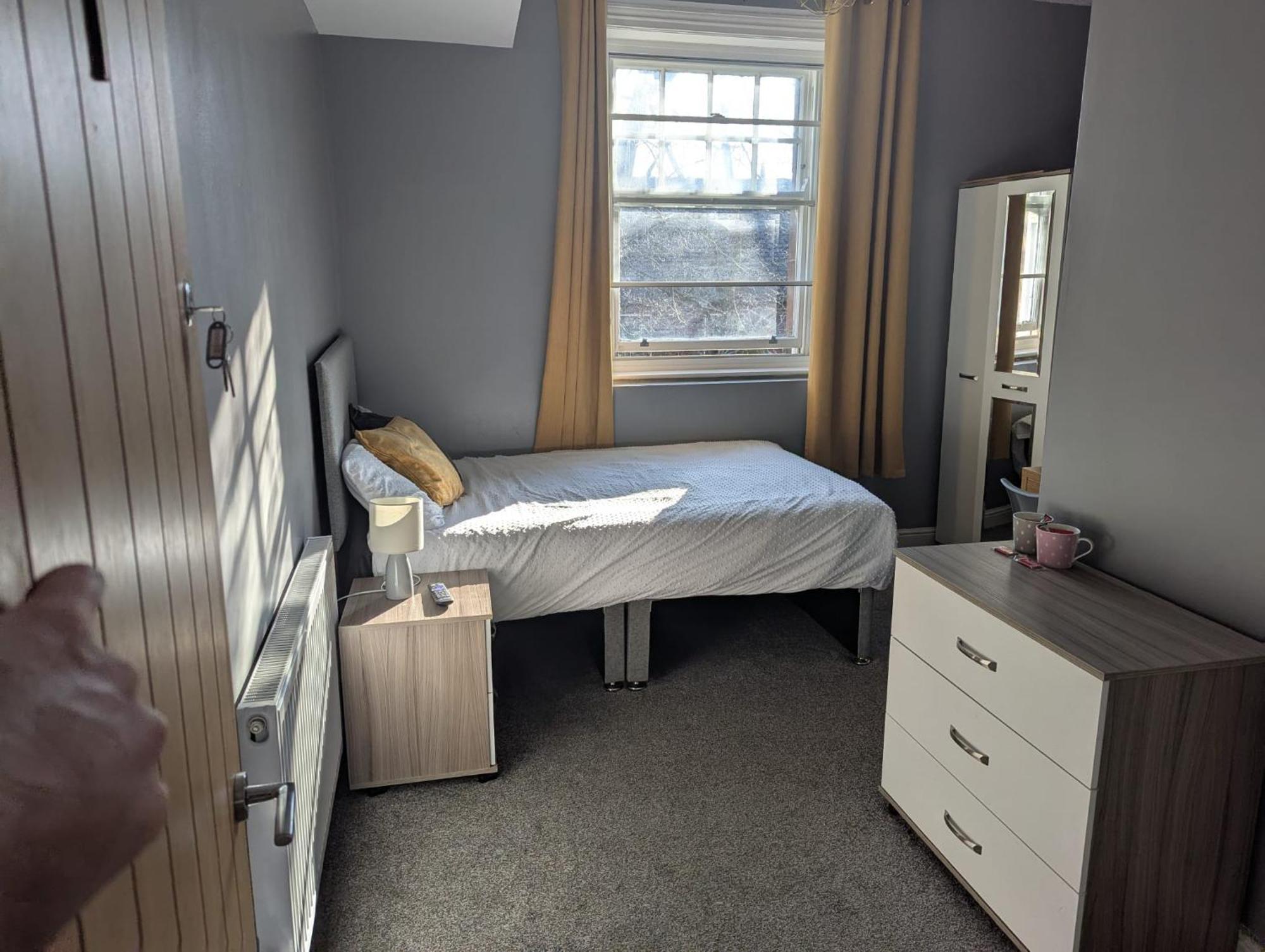 Darwin Stays - Service Accommodation In Newcastle Under Lyme City Centre Exteriör bild